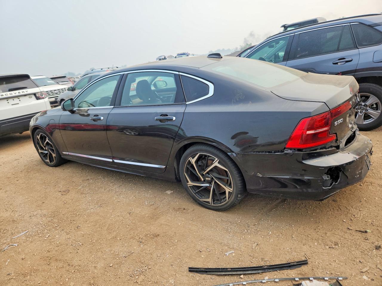 2019 VOLVO S90 — фото 2