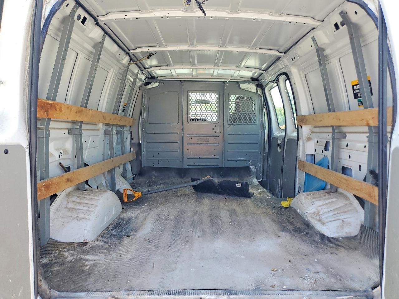 2011 FORD ECONOLINE — фото 10