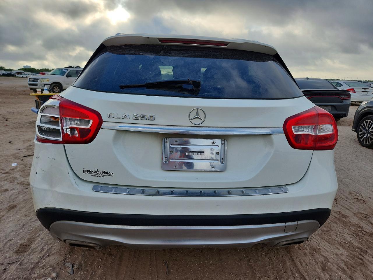 2017 MERCEDES-BENZ GLA-CLASS — фото 6