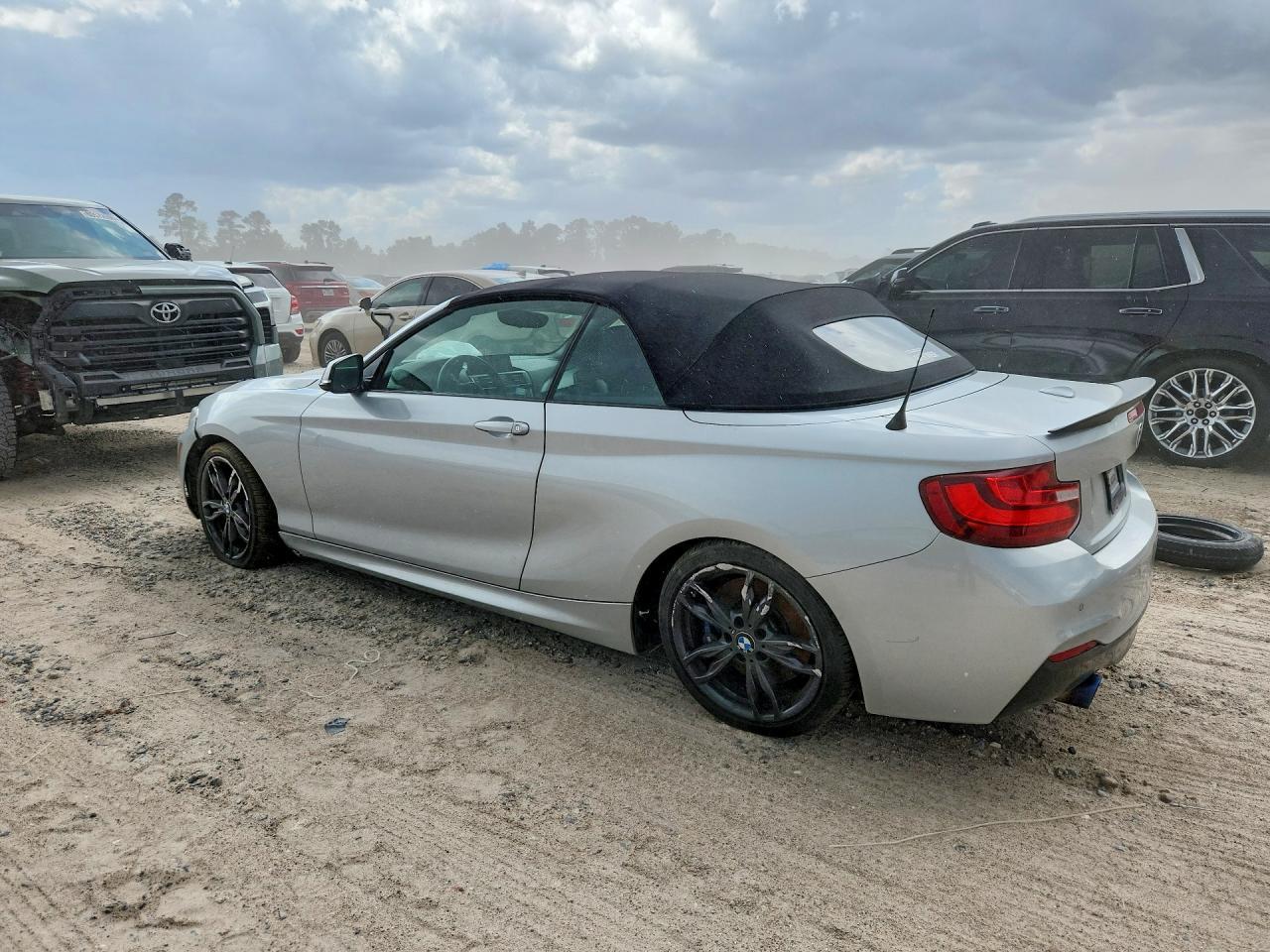 2017 BMW M2 — фото 2