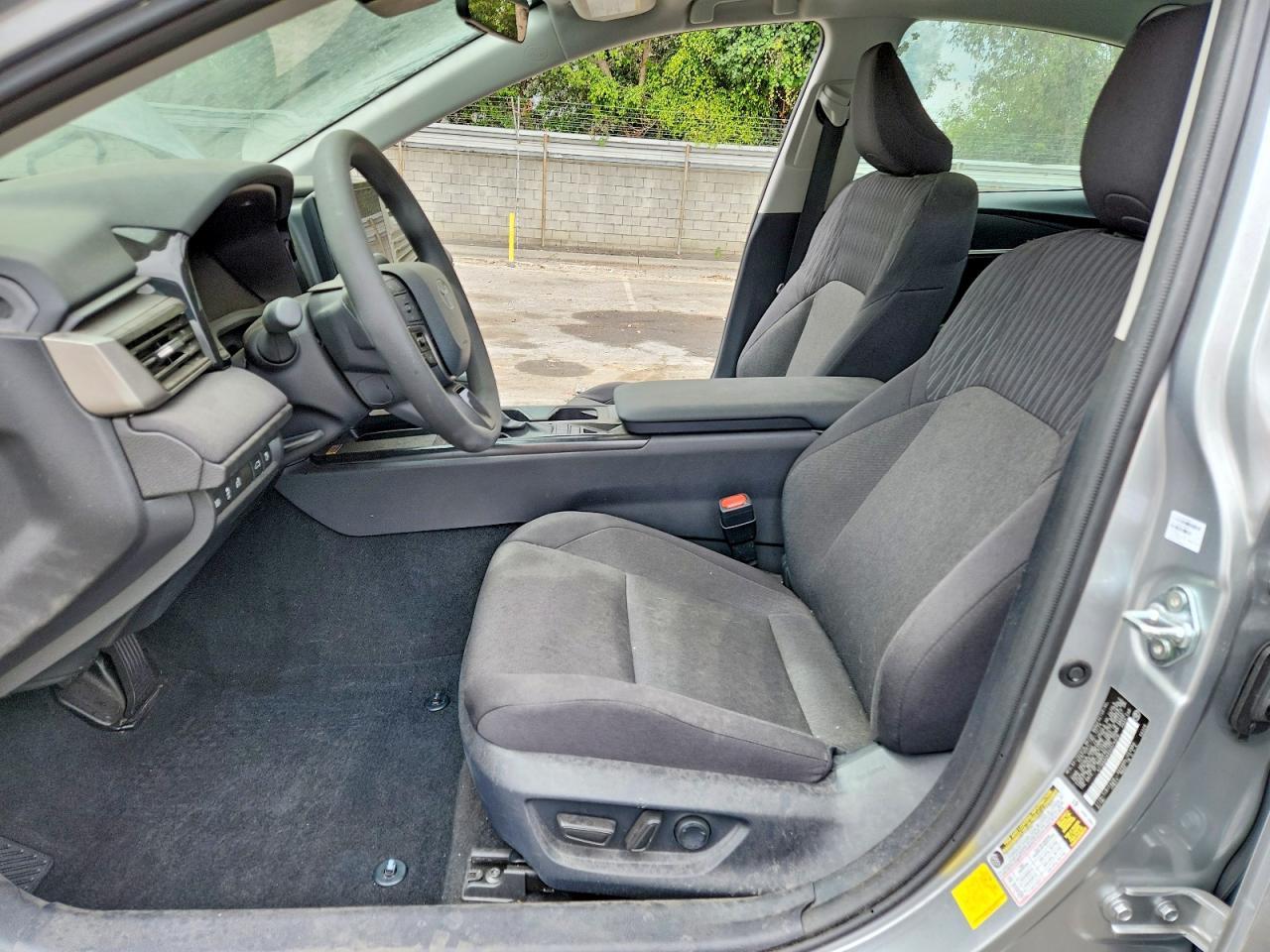 2025 TOYOTA CAMRY HYBRID — фото 7