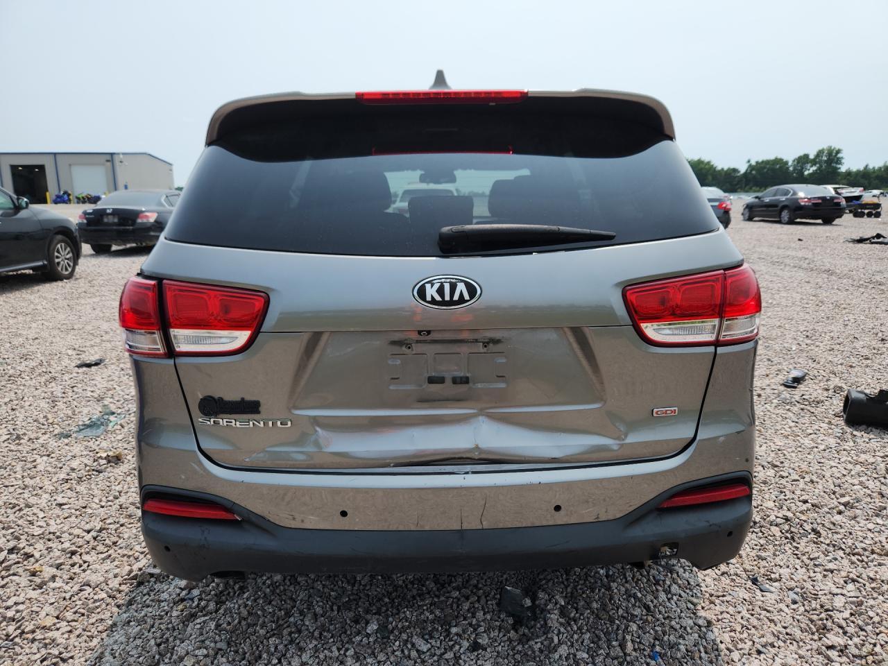 2016 KIA SORENTO — фото 6
