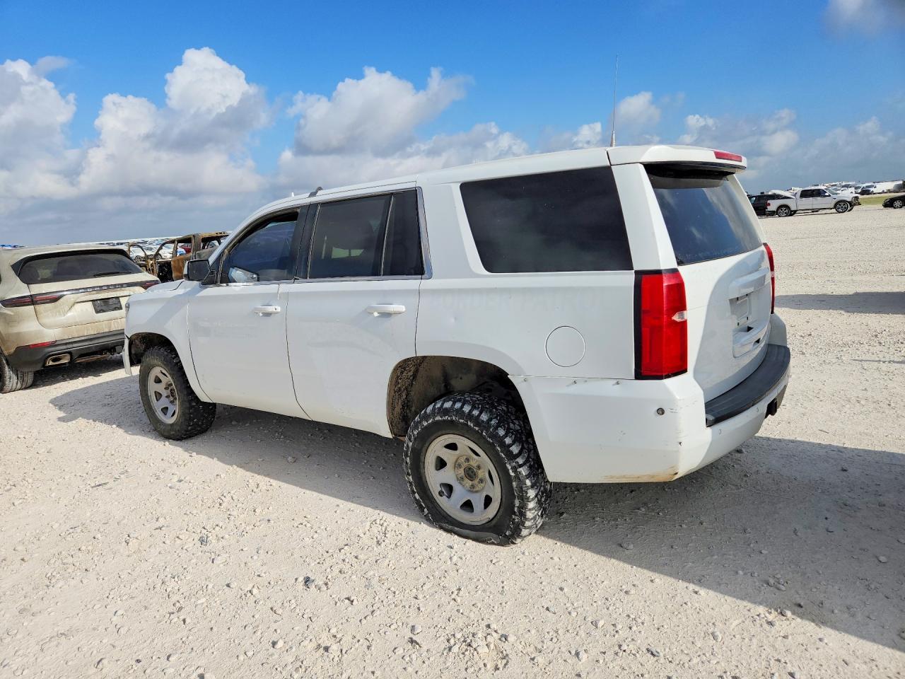 2017 CHEVROLET TAHOE — фото 2