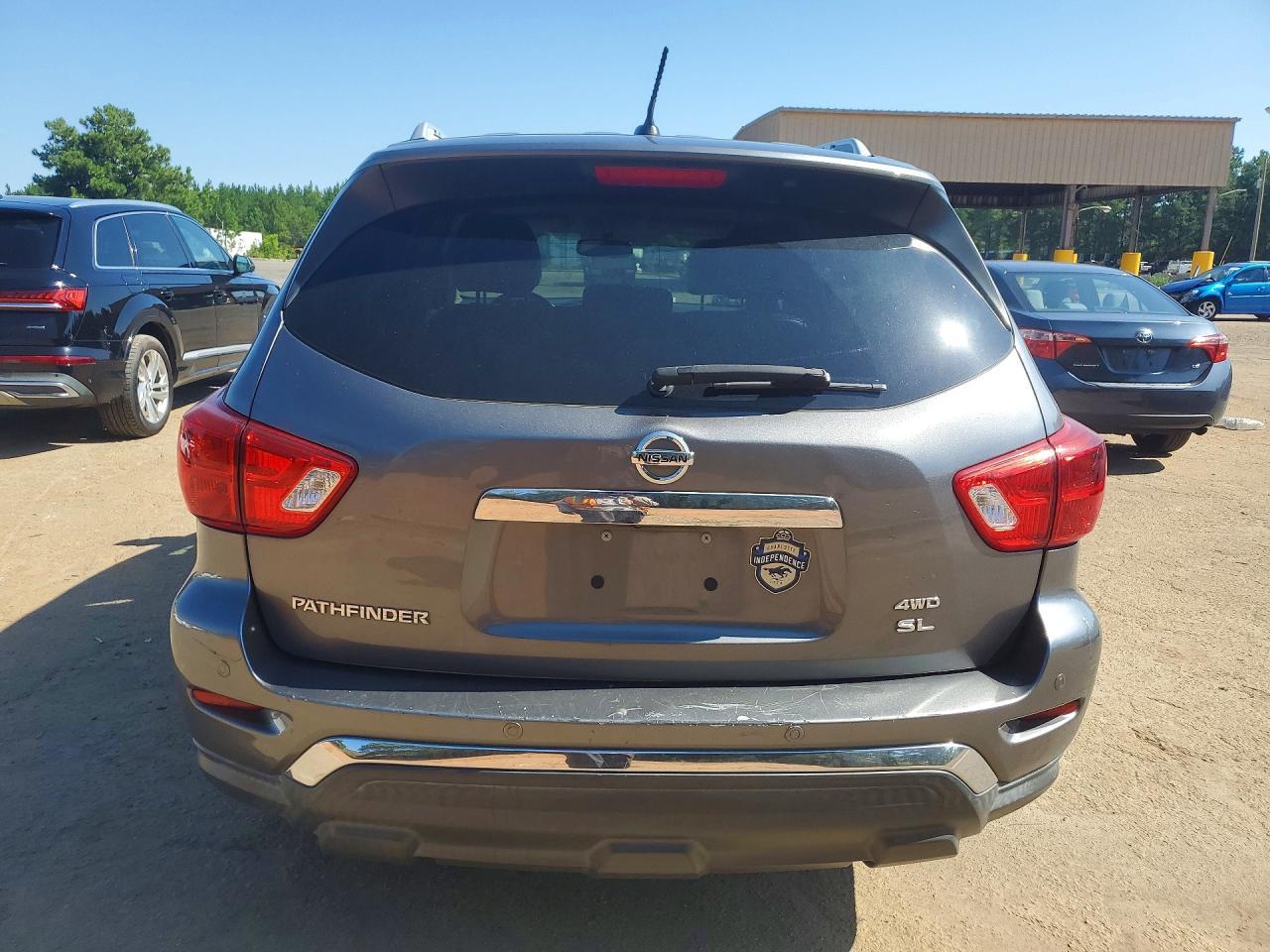 2017 NISSAN PATHFINDER — фото 6