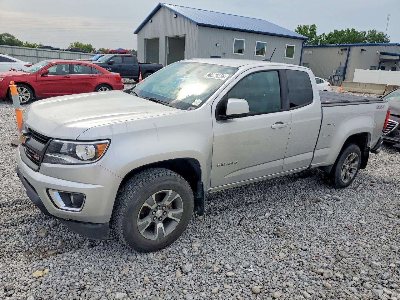 2017 CHEVROLET COLORADO — фото 1