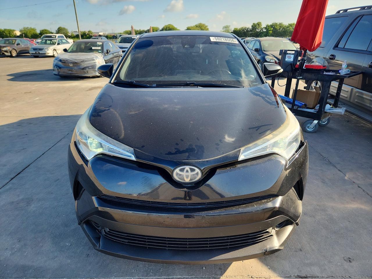 2018 TOYOTA C-HR — фото 5