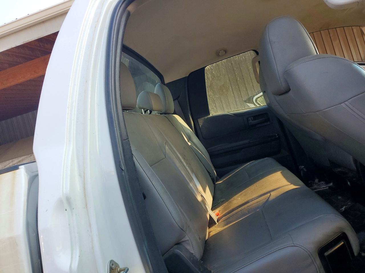 2015 TOYOTA TUNDRA — фото 10