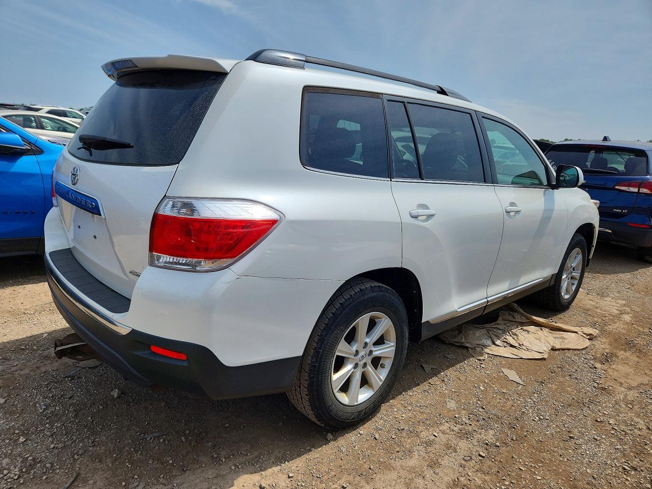 2012 TOYOTA HIGHLANDER — фото 3