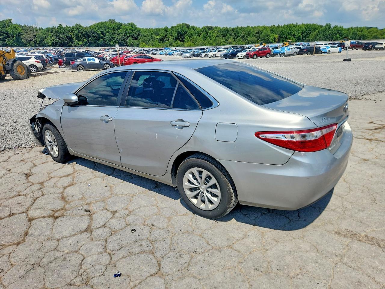 2016 TOYOTA CAMRY HYBRID — фото 2