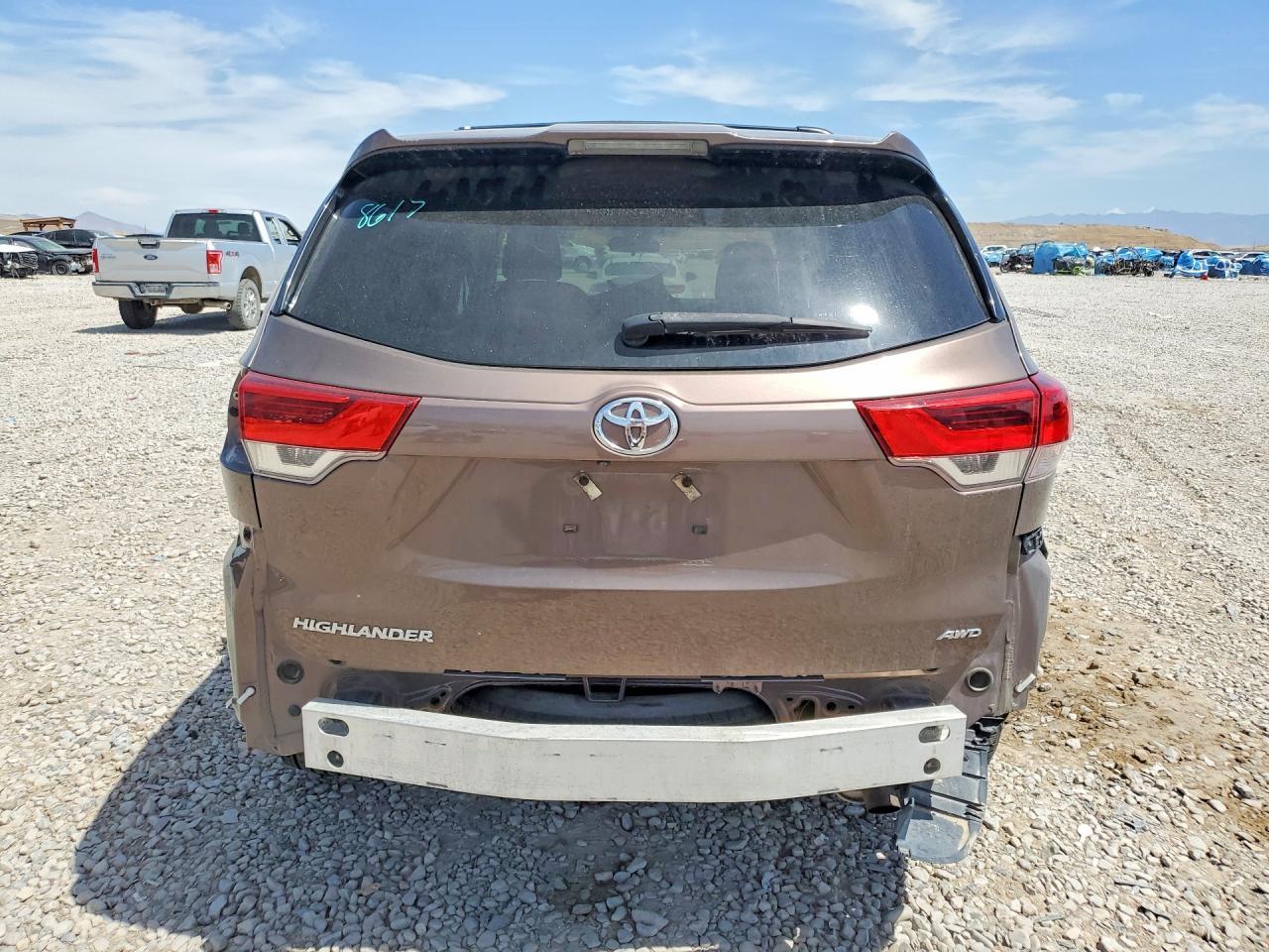 2019 TOYOTA HIGHLANDER — фото 6