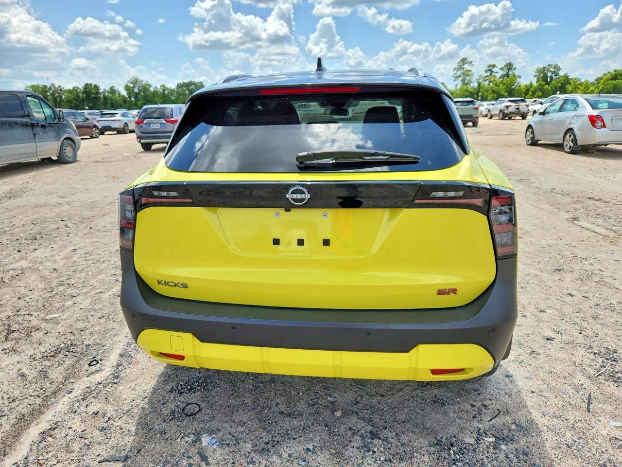 2025 NISSAN KICKS — фото 6