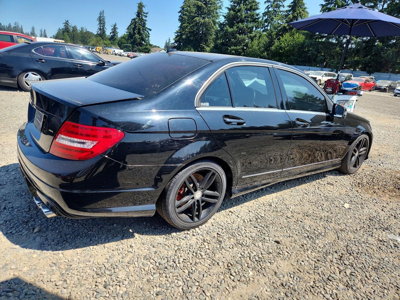 2013 MERCEDES-BENZ C-CLASS — фото 3