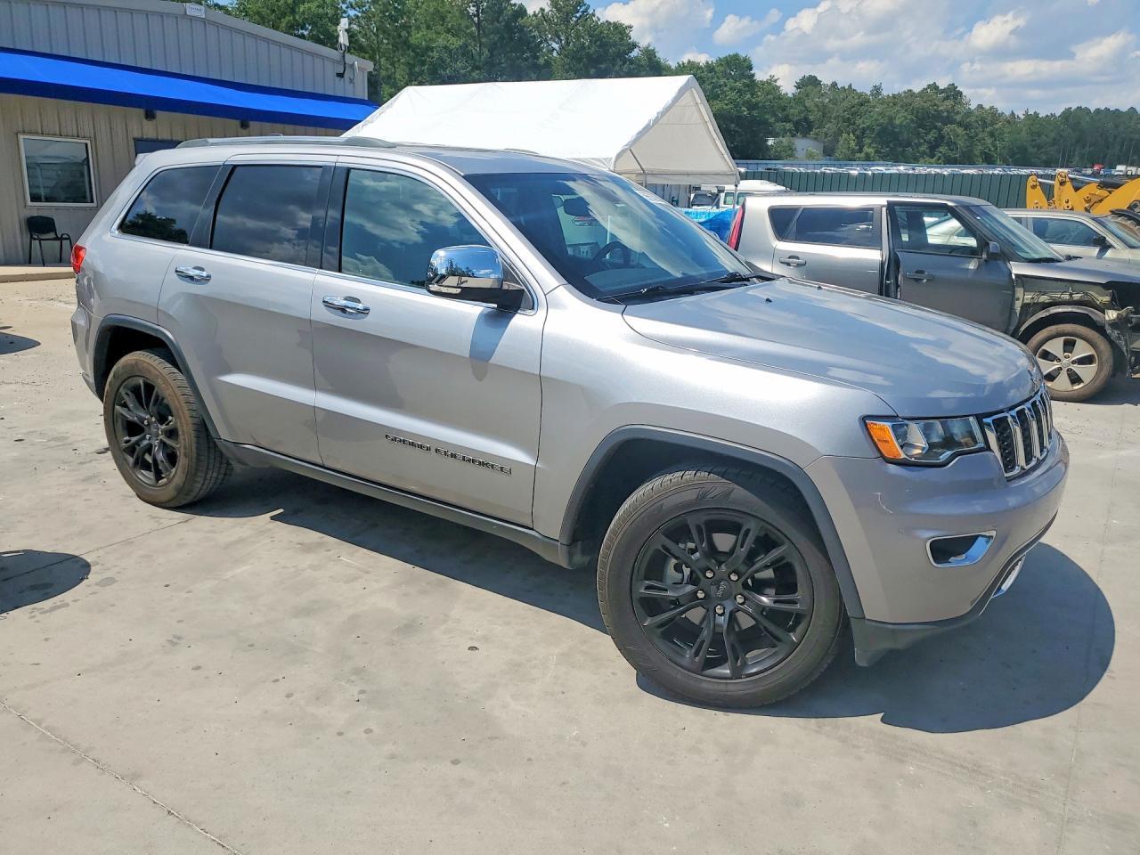2018 JEEP GRAND CHEROKEE — фото 4