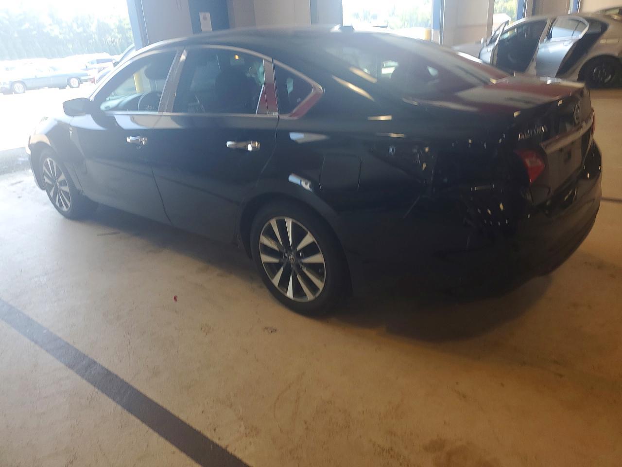2017 NISSAN ALTIMA — фото 2