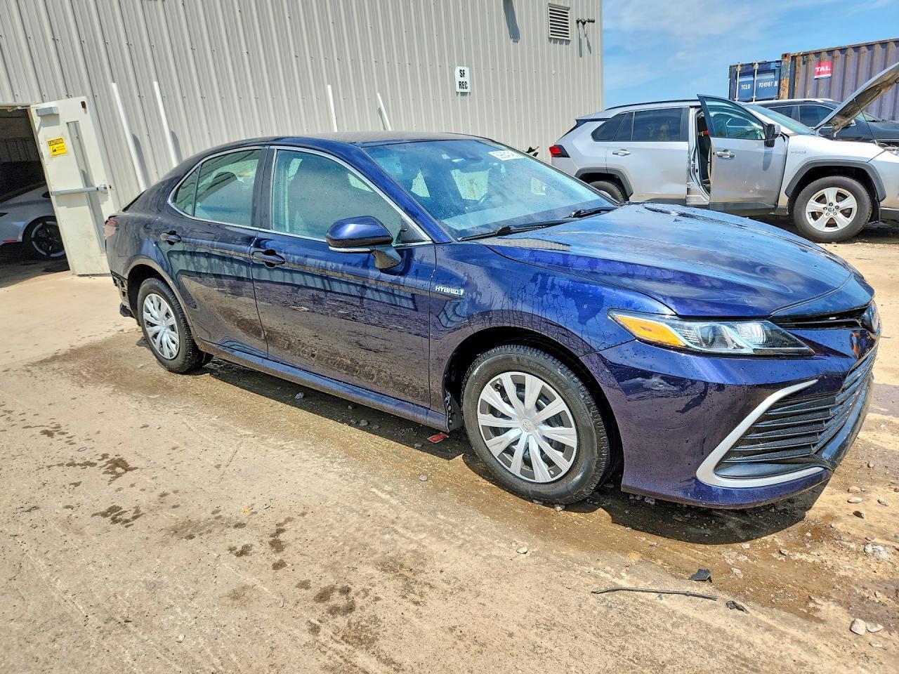 2021 TOYOTA CAMRY HYBRID — фото 4