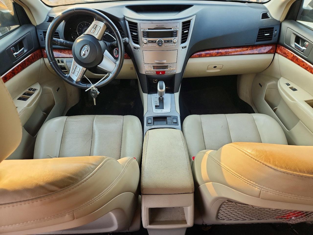 2010 SUBARU OUTBACK — фото 8