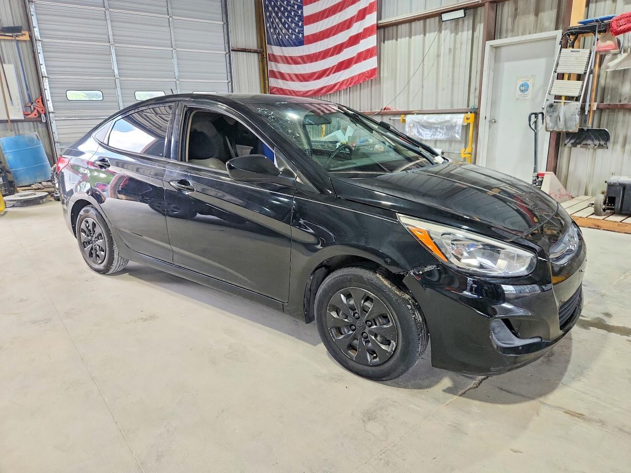2017 HYUNDAI ACCENT — фото 4