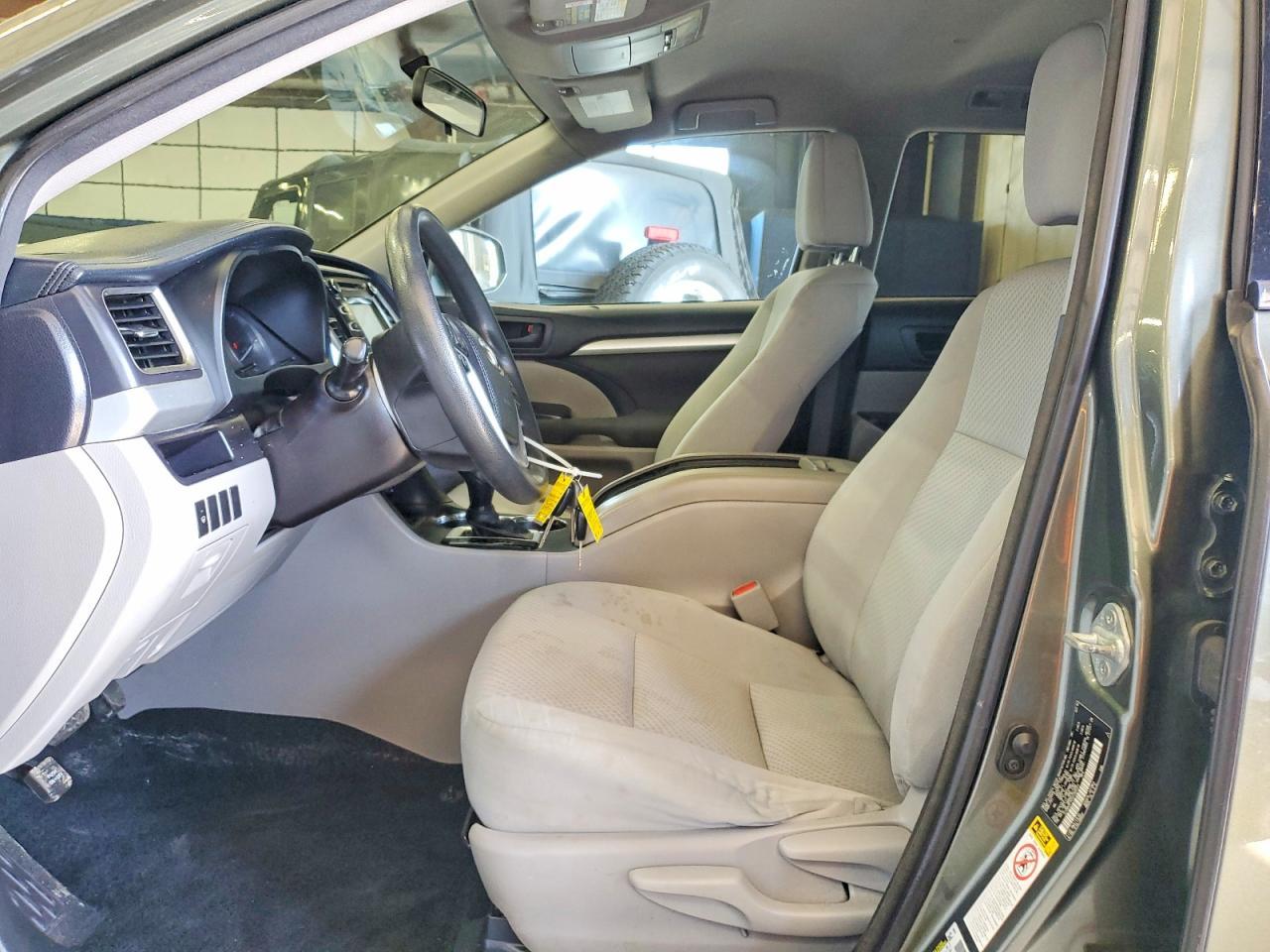 2016 TOYOTA HIGHLANDER — фото 7