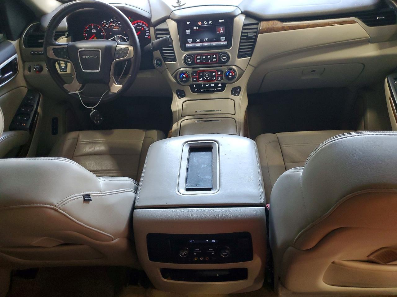 2015 GMC YUKON — фото 8