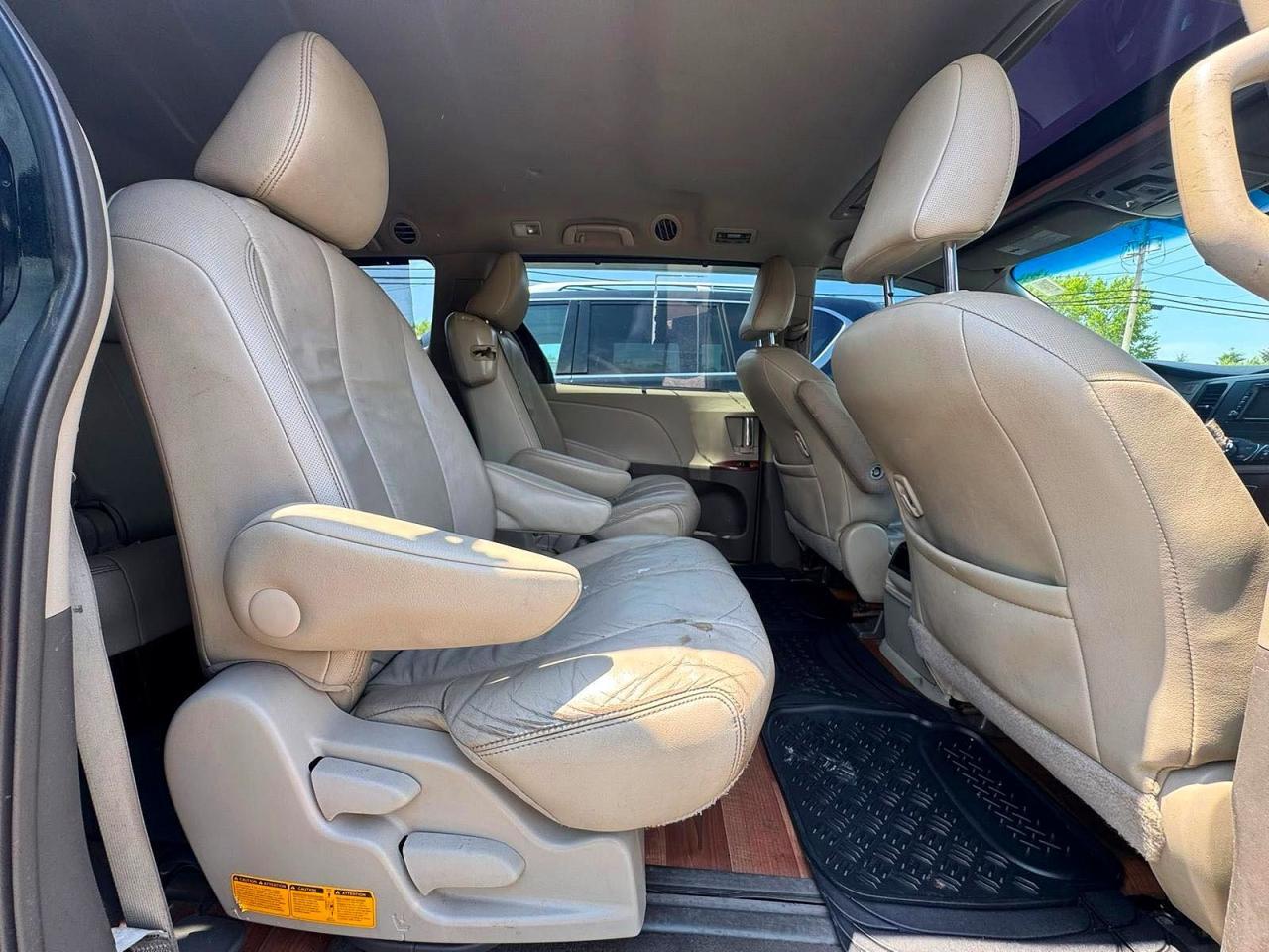 2014 TOYOTA SIENNA — фото 11