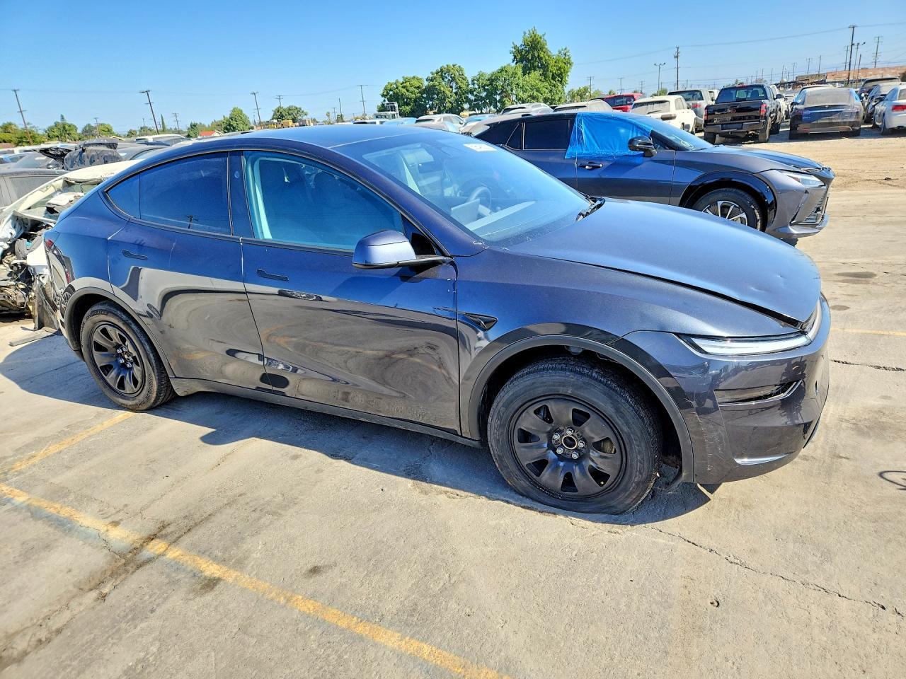 2026 TESLA MODEL Y — фото 4