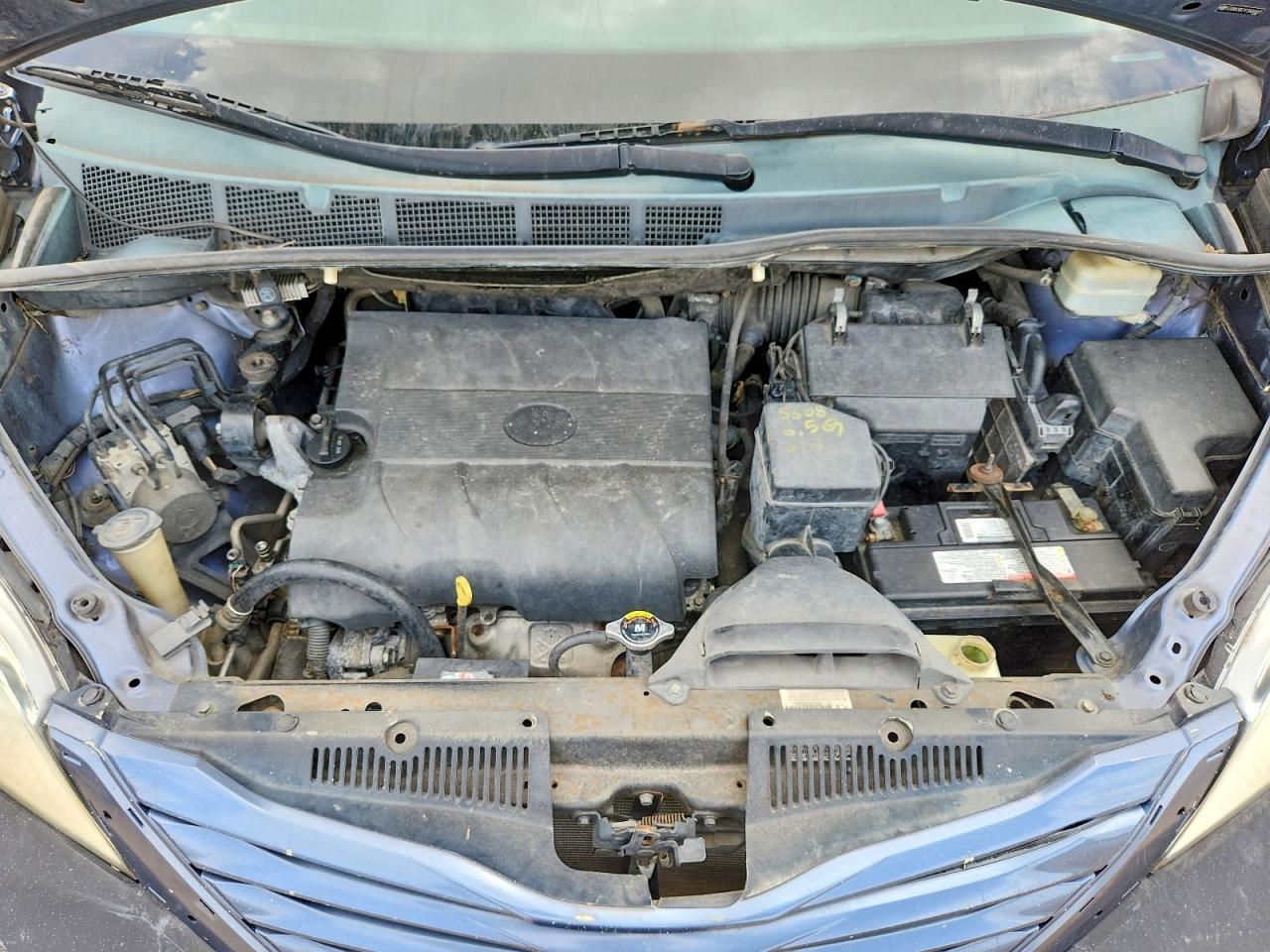 2015 TOYOTA SIENNA — фото 11