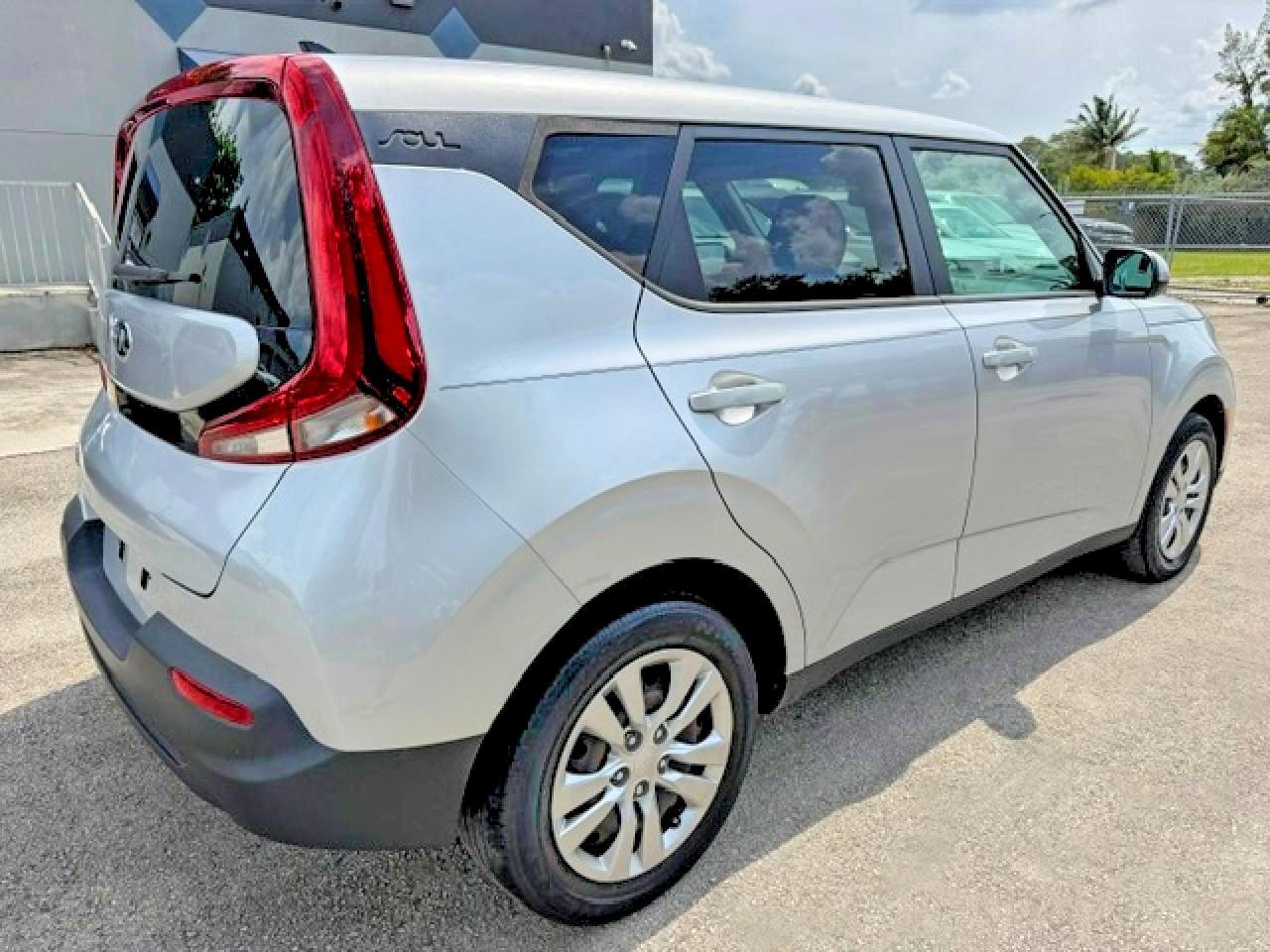 2020 KIA SOUL — фото 3