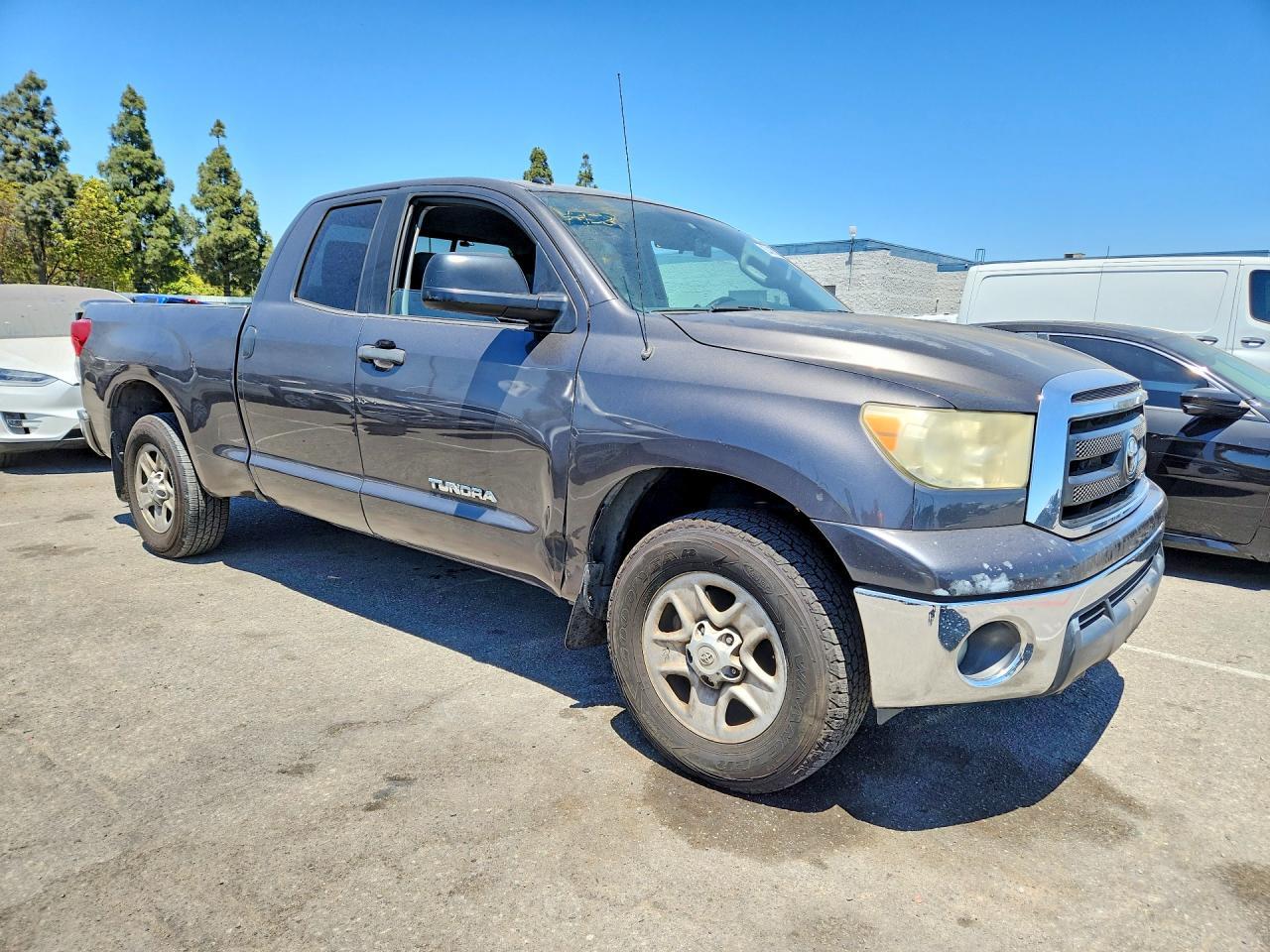 2012 TOYOTA TUNDRA — фото 4