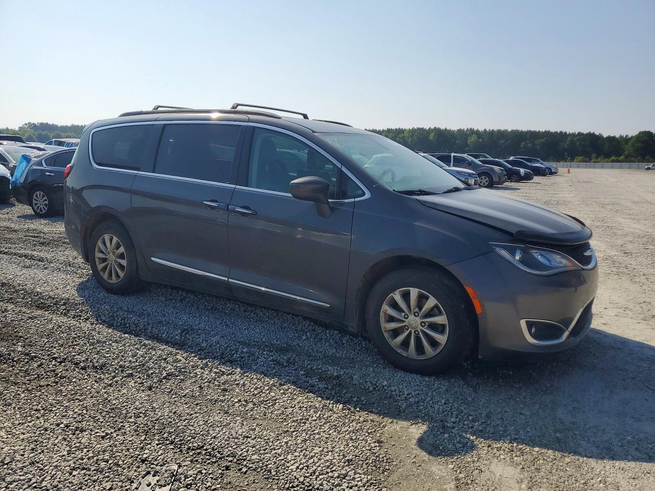2017 CHRYSLER PACIFICA — фото 4
