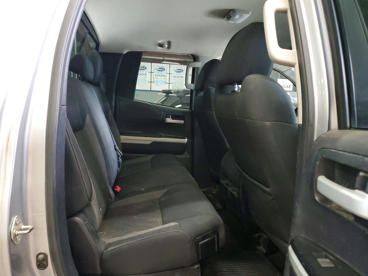 2015 TOYOTA TUNDRA — фото 10