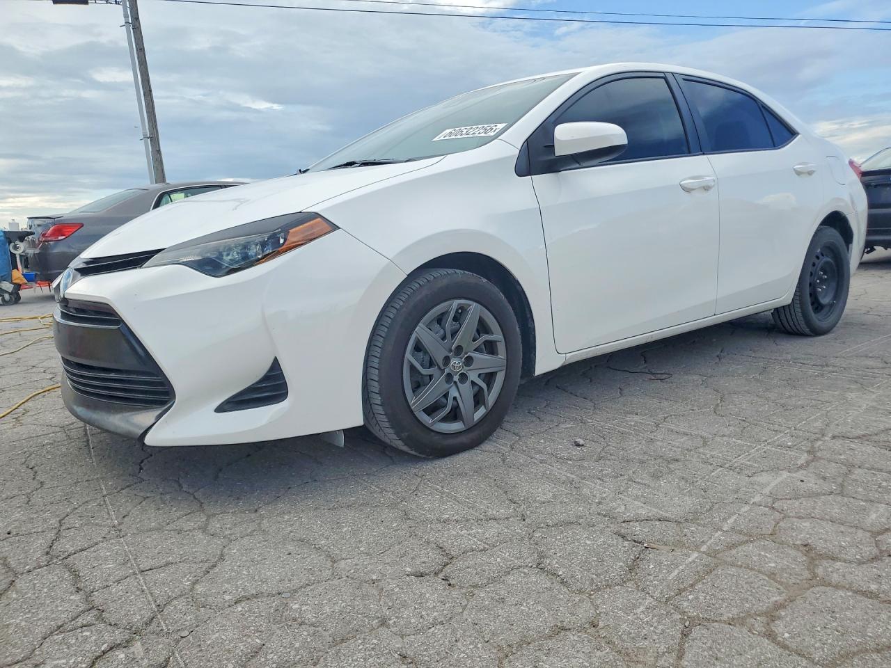 2019 TOYOTA COROLLA — фото 1