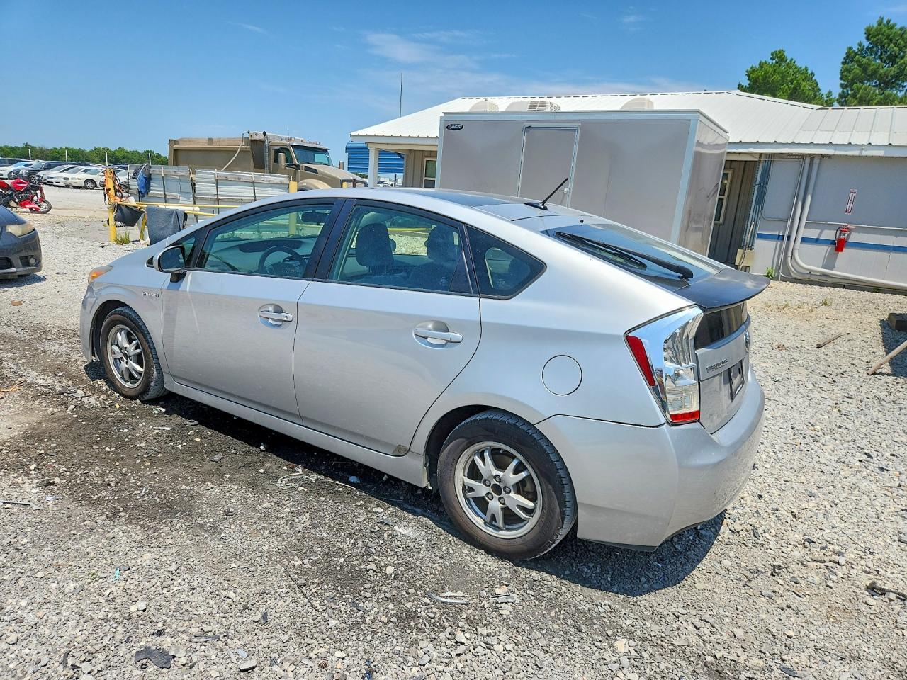 2010 TOYOTA PRIUS — фото 2