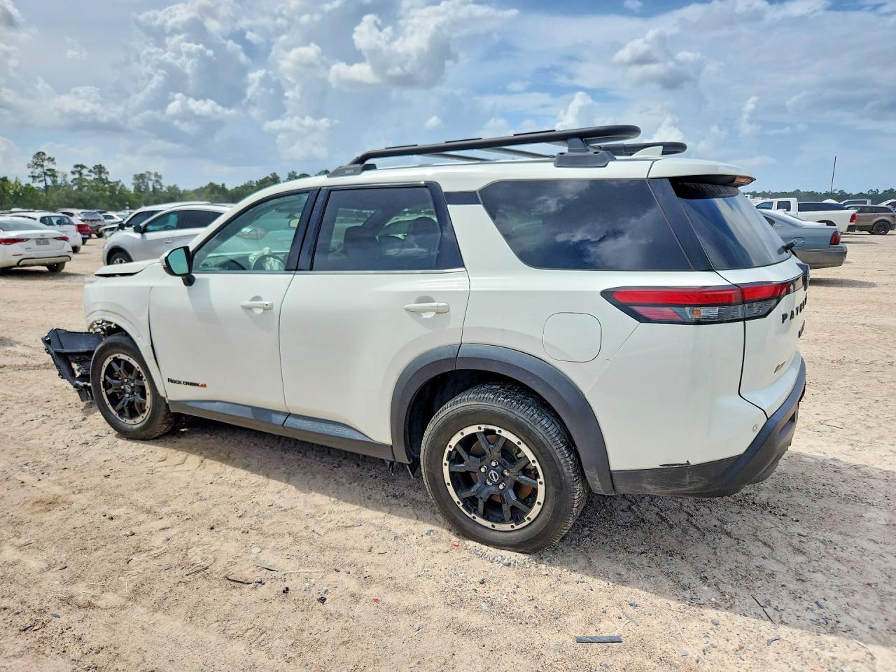 2023 NISSAN PATHFINDER — фото 2