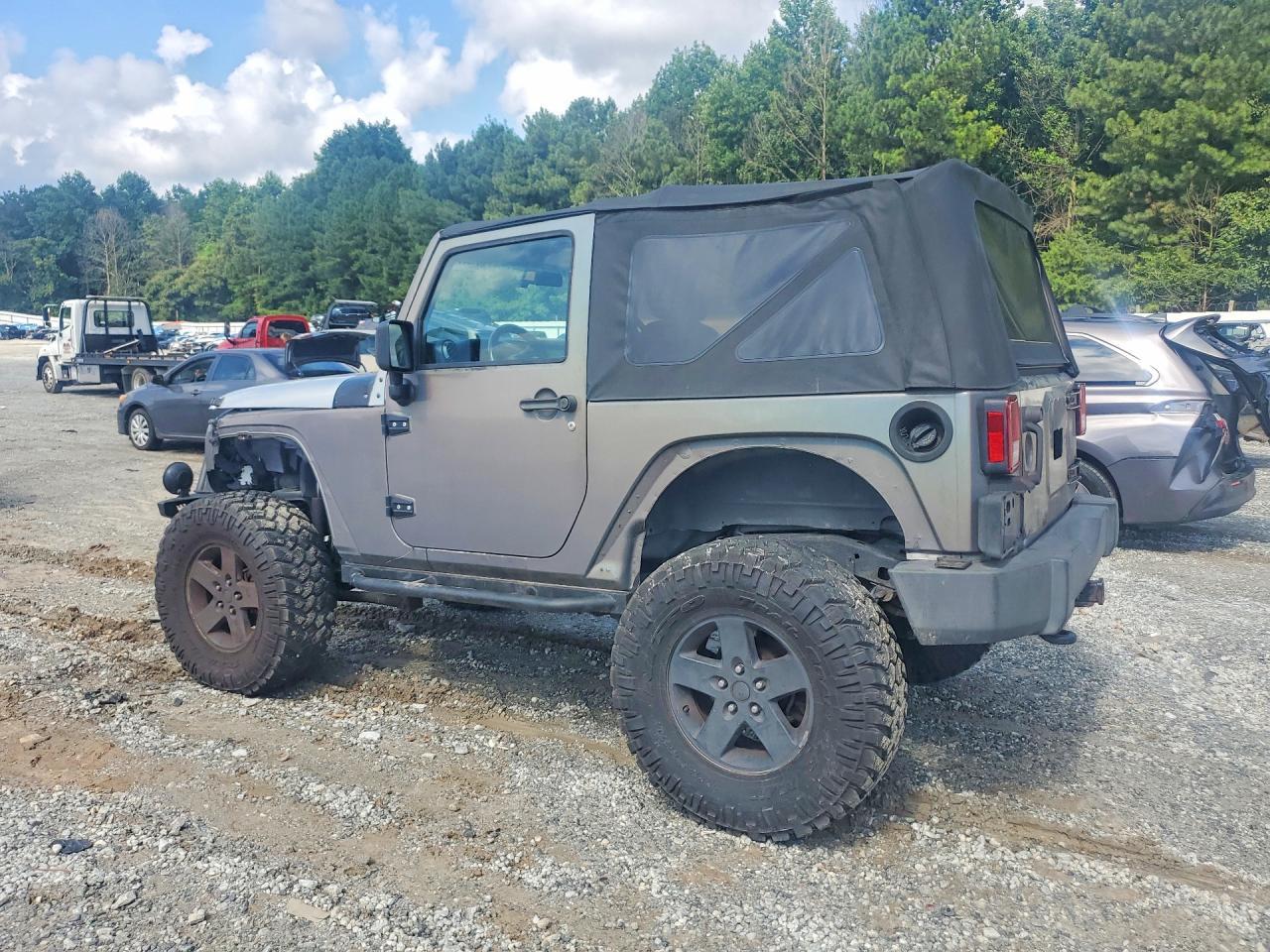 2011 JEEP WRANGLER — фото 2