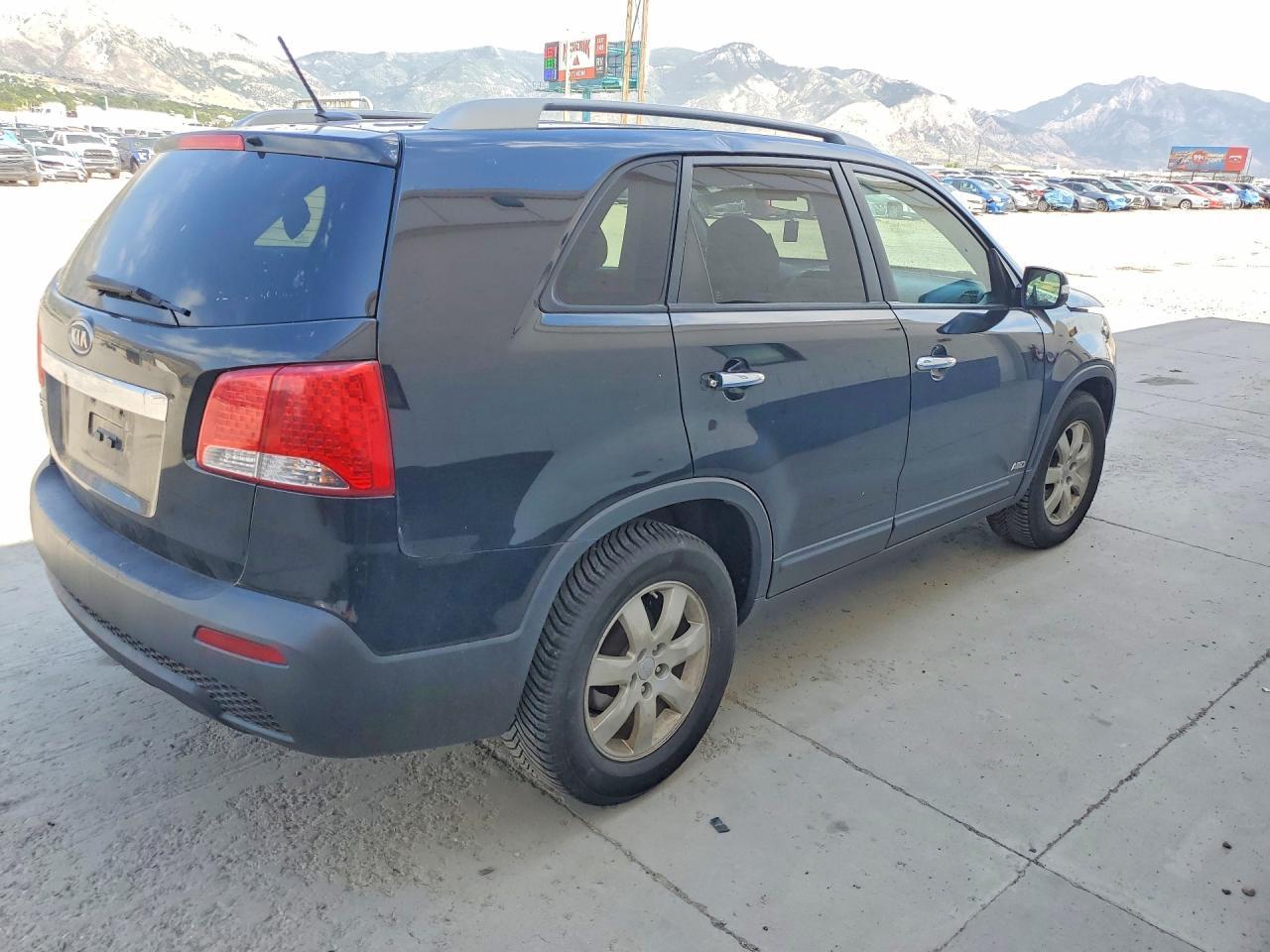 2012 KIA SORENTO — фото 3