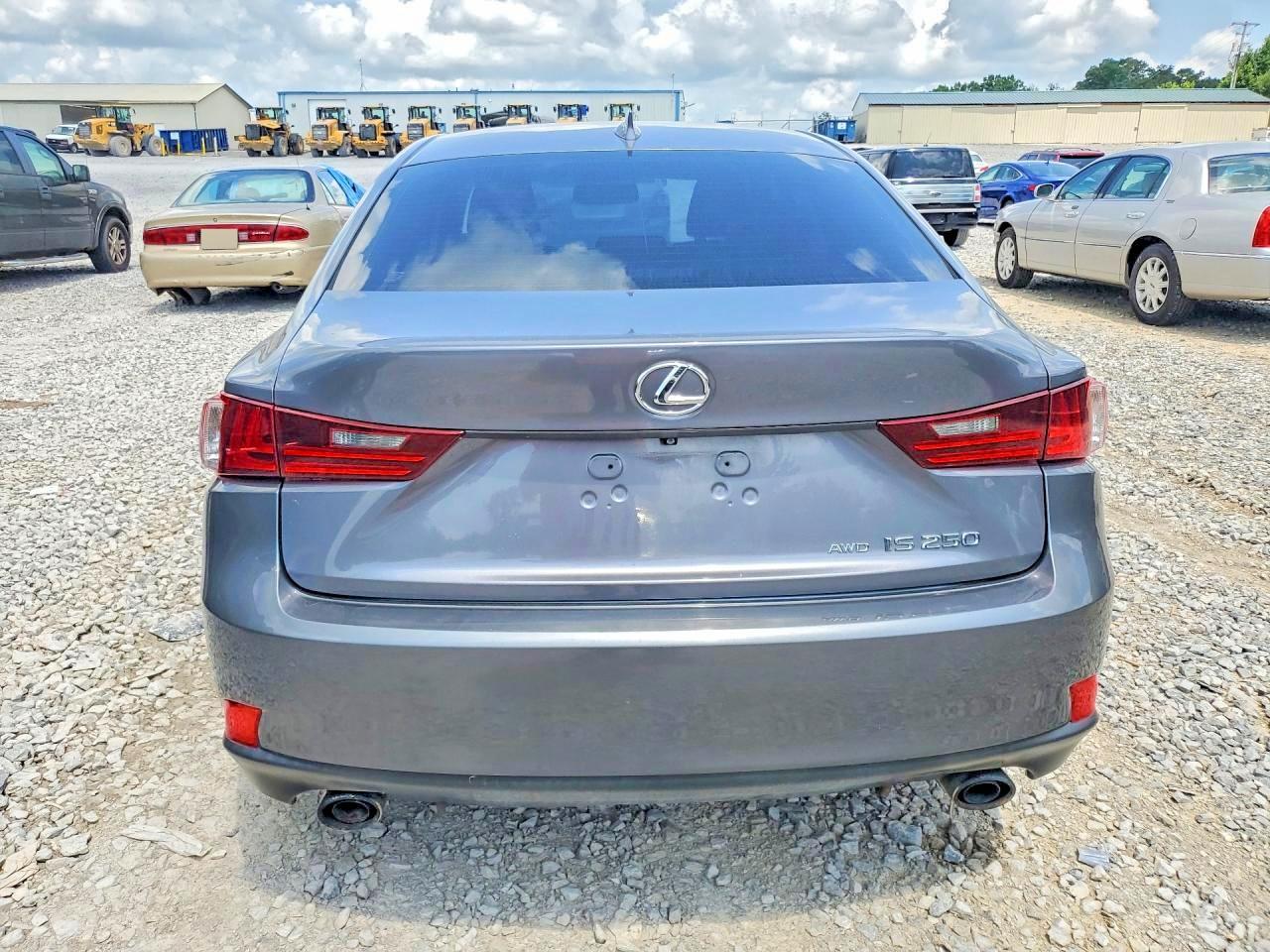 2014 LEXUS IS 250 — фото 6