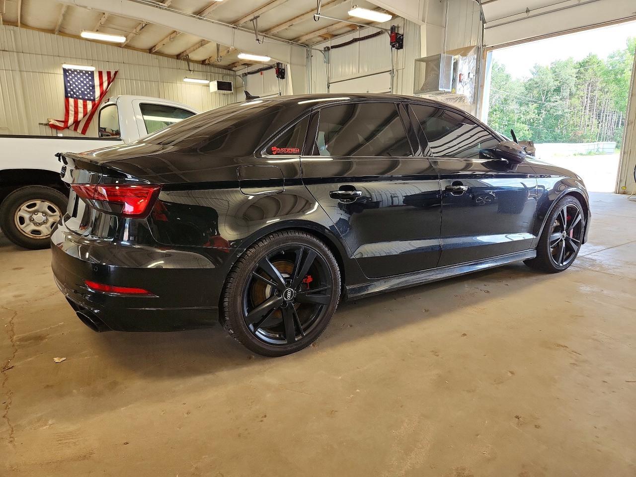 2019 AUDI RS3 — фото 3