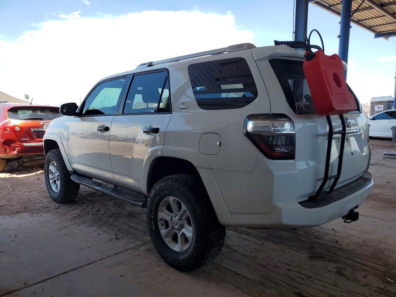 2018 TOYOTA 4RUNNER — фото 2