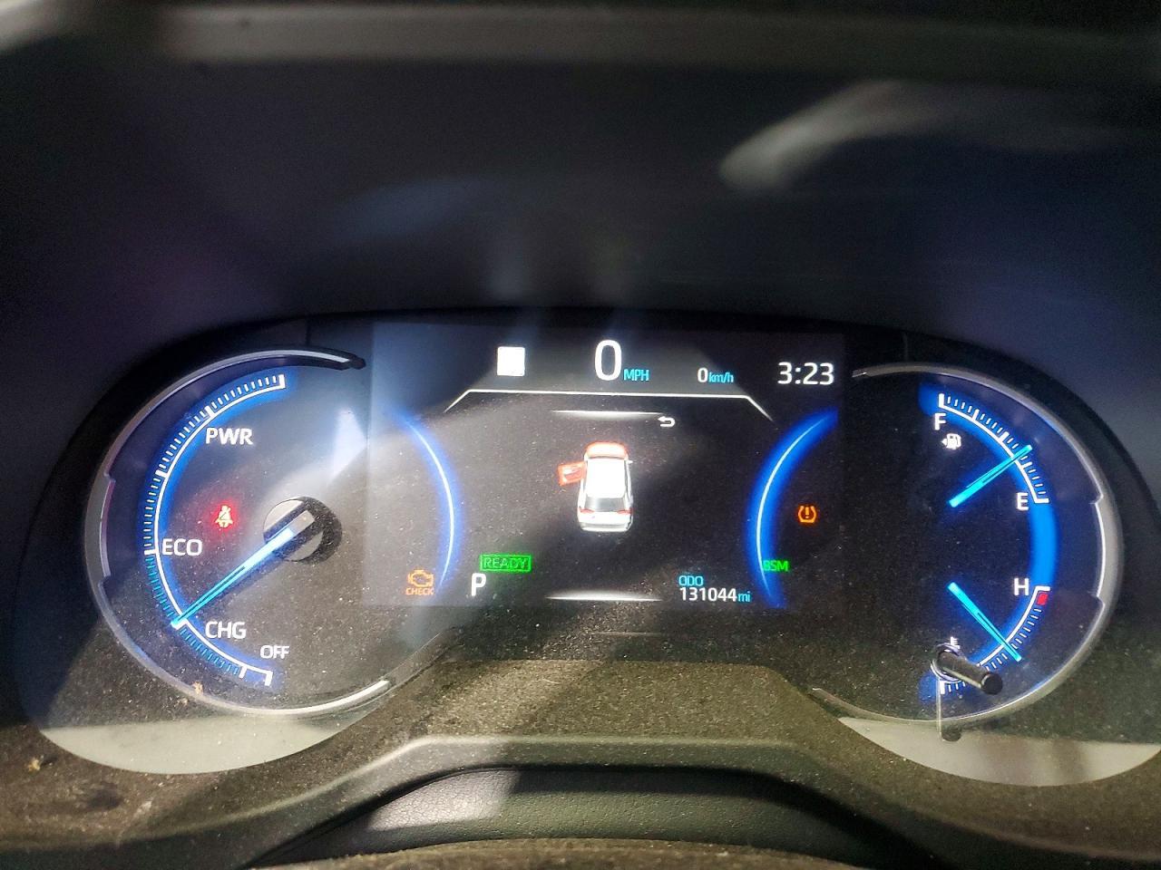 2019 TOYOTA RAV4 HYBRID — фото 9