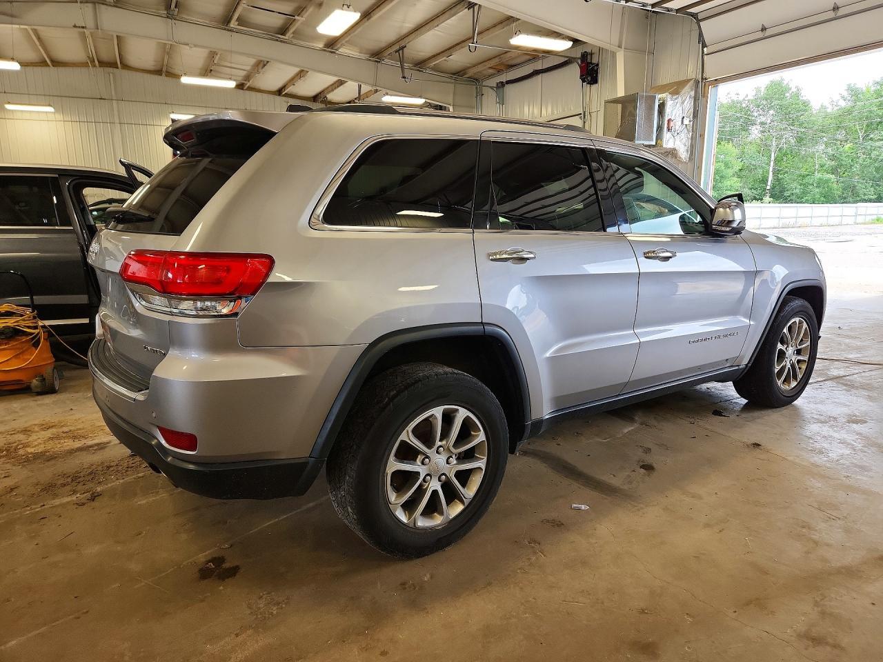 2015 JEEP GRAND CHEROKEE — фото 3