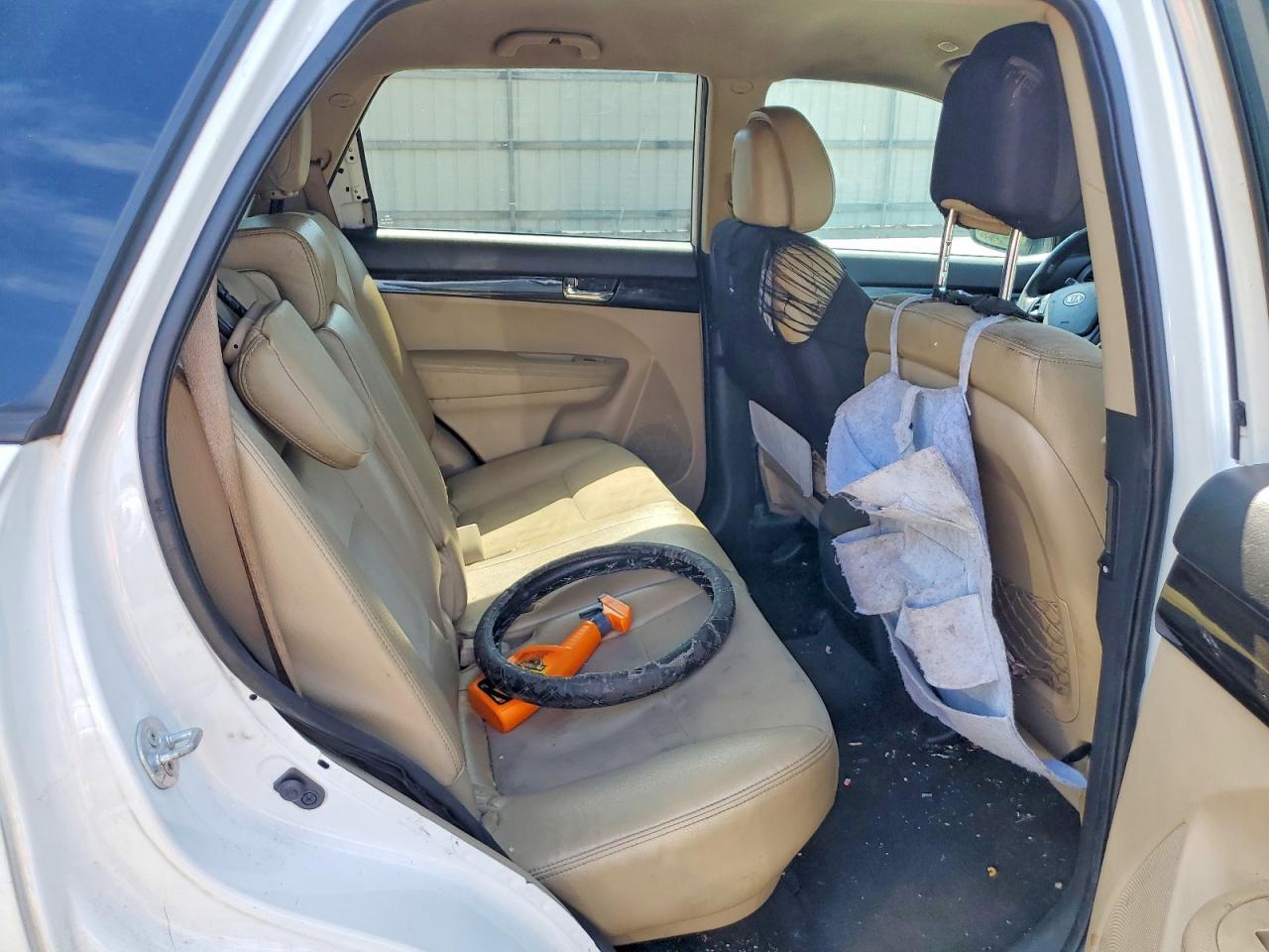 2011 KIA SORENTO — фото 11