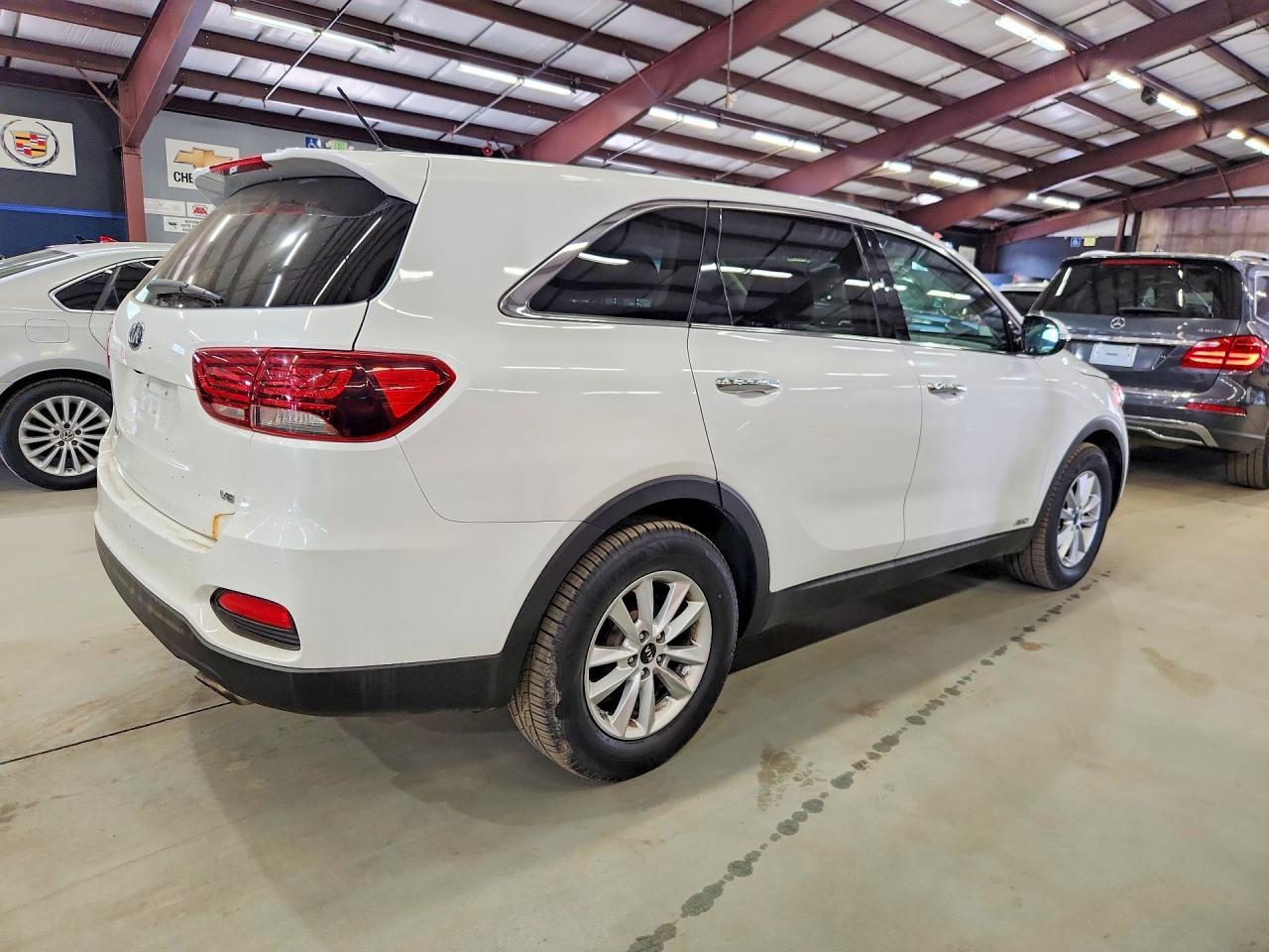 2019 KIA SORENTO — фото 3