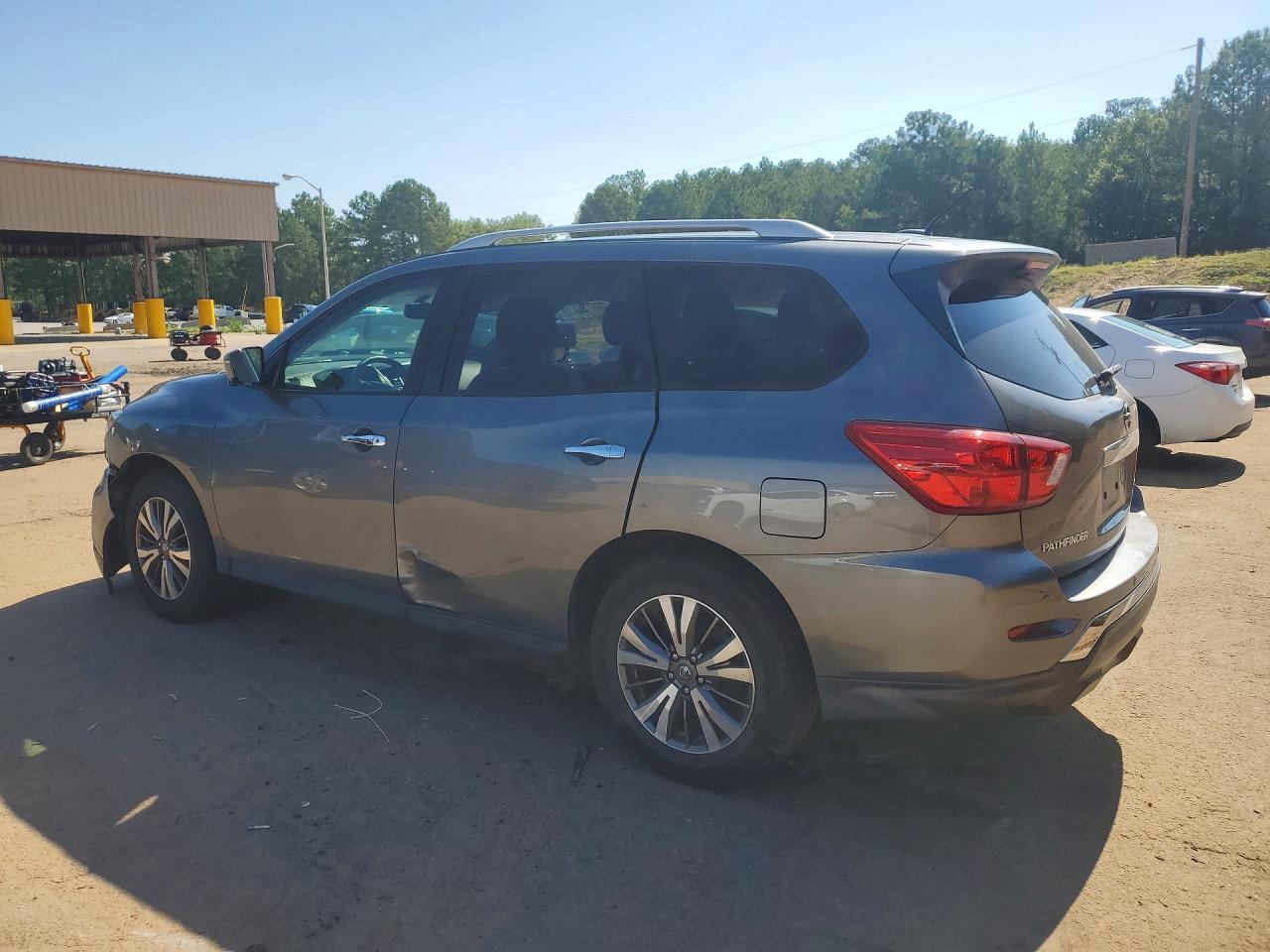 2017 NISSAN PATHFINDER — фото 2