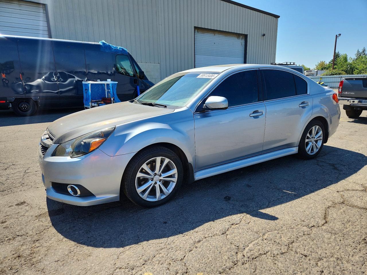 2013 SUBARU LEGACY — фото 1
