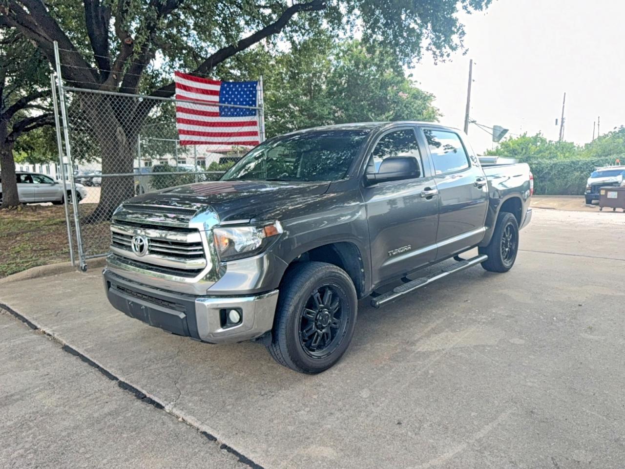2016 TOYOTA TUNDRA — фото 2