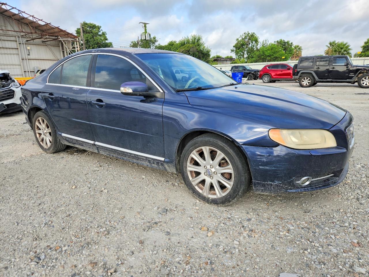 2011 VOLVO S80 — фото 4