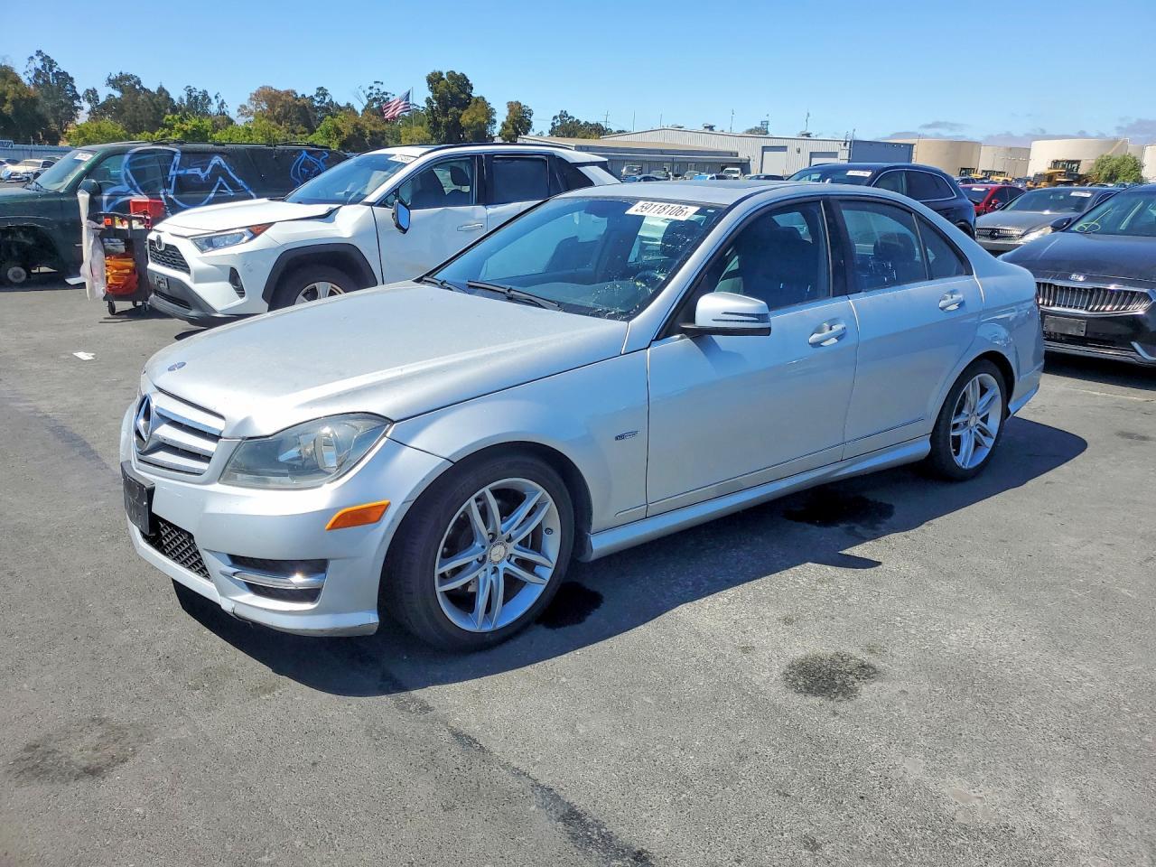 2012 MERCEDES-BENZ C-CLASS — фото 1