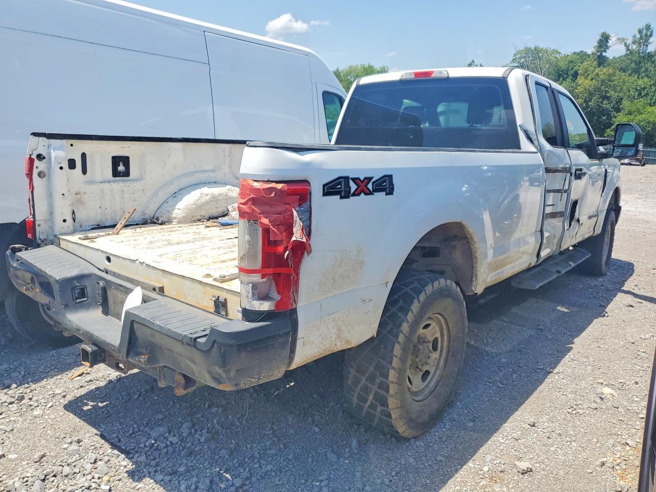 2017 FORD F-250 — фото 3