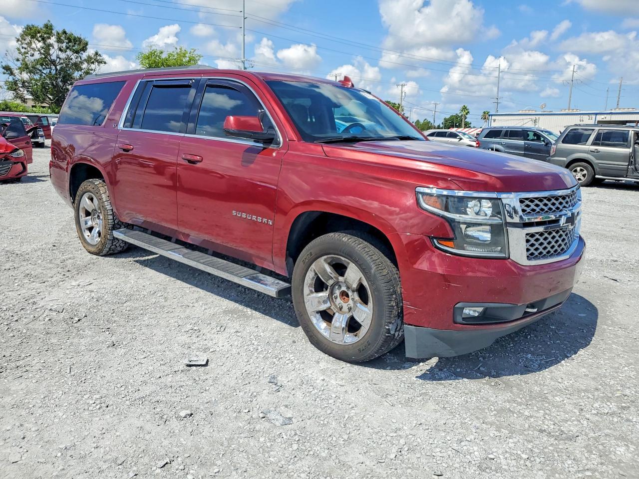 2019 CHEVROLET SUBURBAN — фото 4