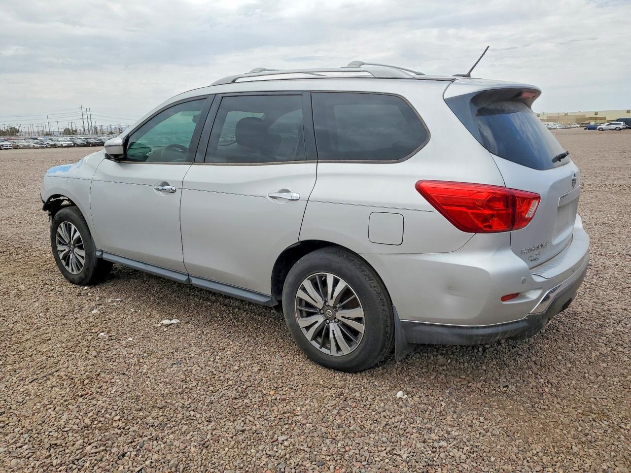 2017 NISSAN PATHFINDER — фото 2